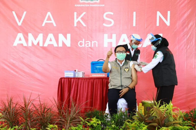 Vaksinasi Covid-19 Tahap 2 di Pamekasan, Ini Kata Bupati Baddrut Tamam