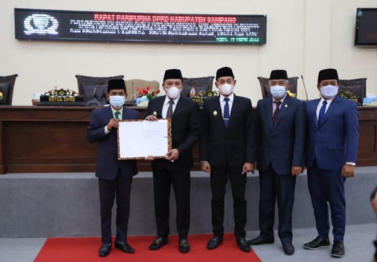 Pandangan Umum Bupati Sampang Atas Tiga Raperda Inisiatif