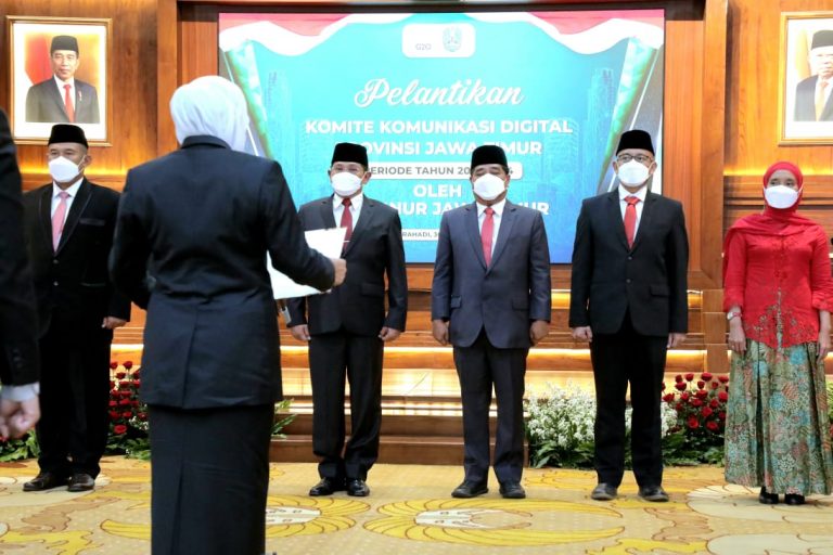 Jatim Catat Sejarah, Gubernur Lantik Komite Komunikasi Digital