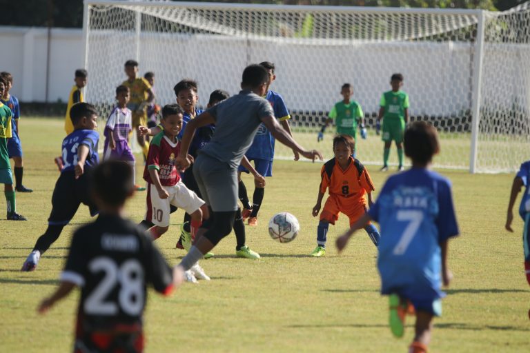 ‘Dikeroyok’ 120 Pemain SBB, Madura United Telan Kekalahan di MUTG