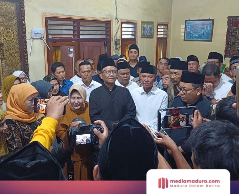 Ibu Mahfud MD Wafat, Megawati utus MH Said Abdullah Takziah