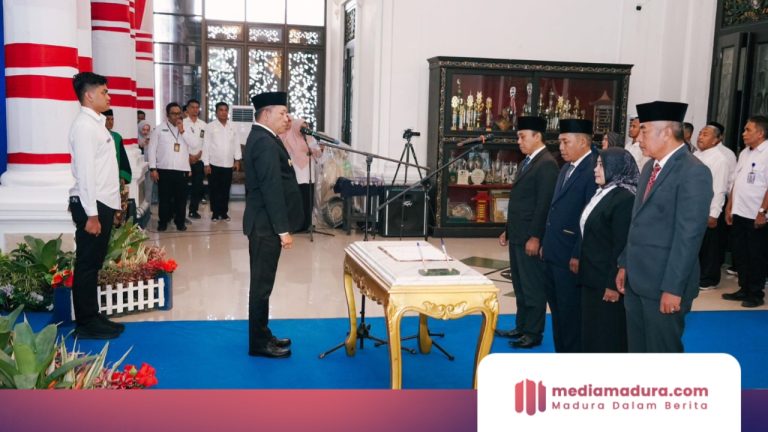 Bupati Sampang Lantik Direktur PDAM dan Dirut PT GSM