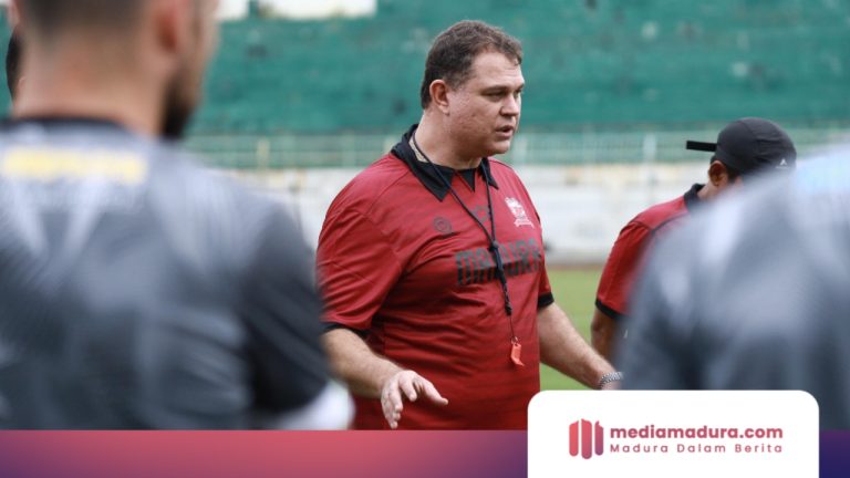 Carlos Parreira Resmi Nahkodai Madura United, Bawa Semangat Baru untuk Laskar Sape Kerrab