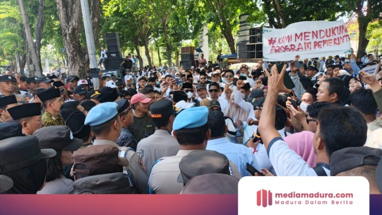 ‎Fakta di Balik Demo Dukungan MBG di Sampang: Murni Gerakan Relawan‎