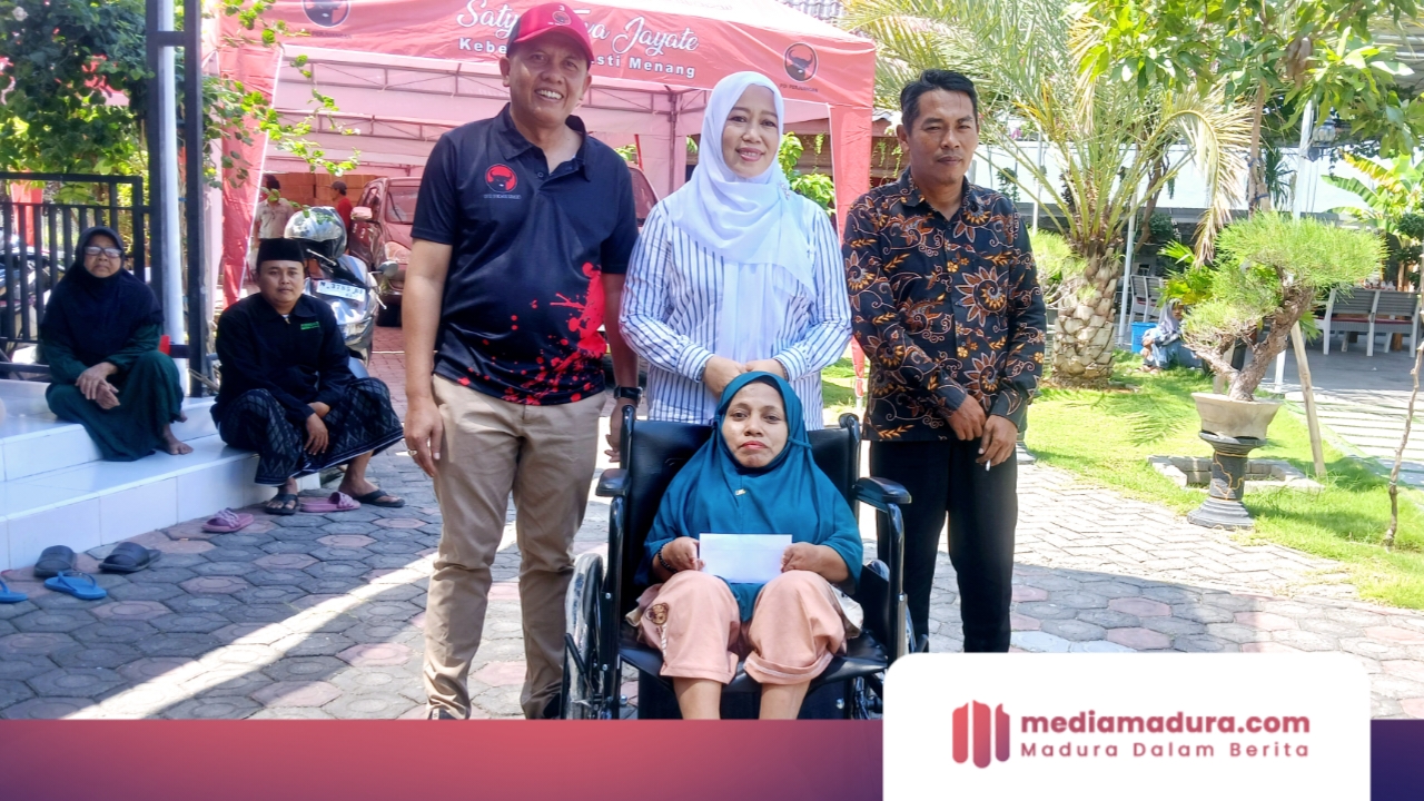 Kaki Palsu hingga Kursi Roda Jadi Harapan Penyandang Disabilitas, Hj. Ansari Salurkan Ratusan Alat Bantu di Pamekasan